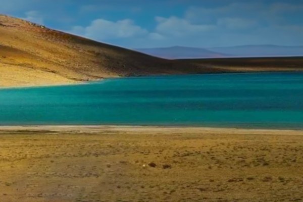 Kyagar Tso Lake