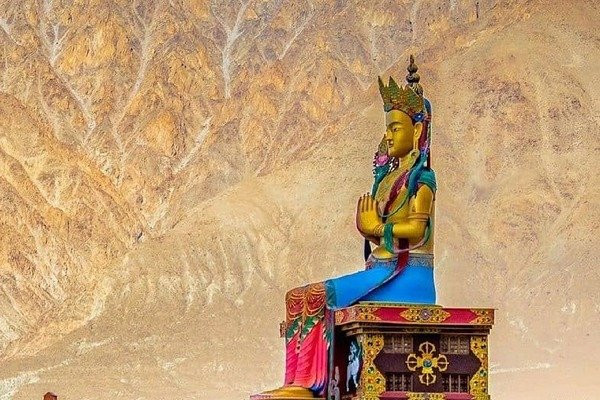 Diskit Monastery near Yarab Tso Lake